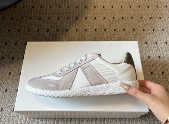 Premium Replica 10A Street Sneakers, Versatile Minimalist Style Shock Absorbing Outdoor Casual Footwear - 2 of 5