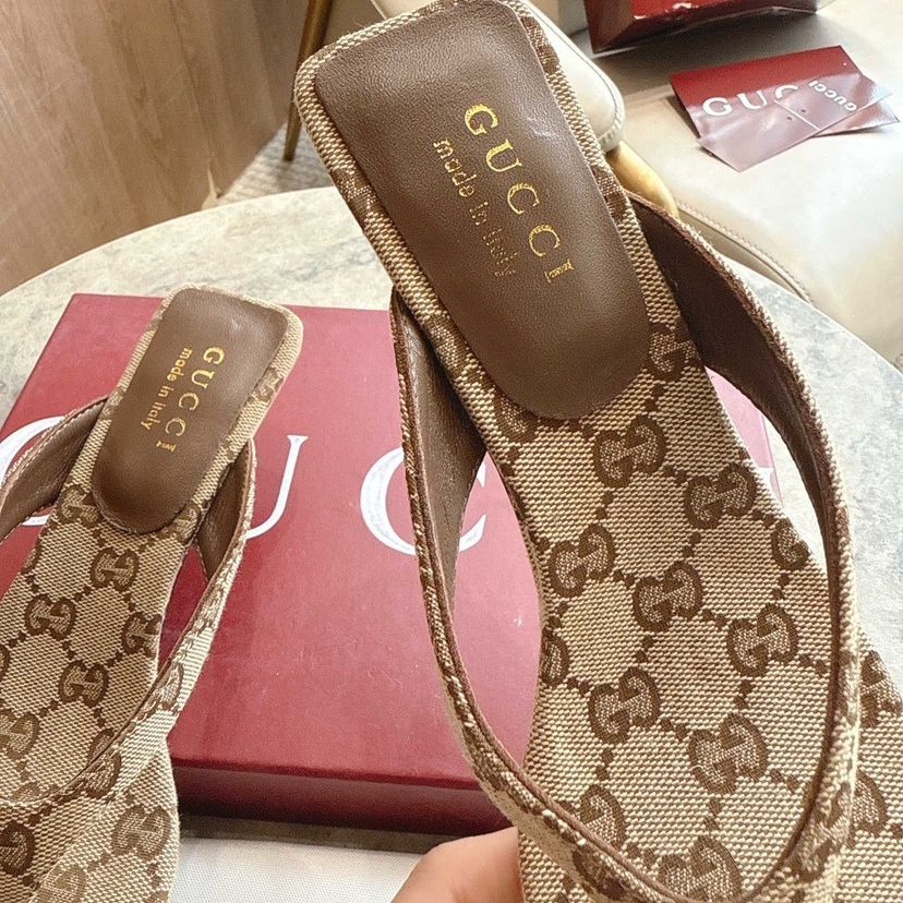 Designer Shoes Women Vittoria Thong Sandal Kitten Heels Flip Flops Beach Slides Canvas Leather Slippers Party Pumps Shoes Slippers New Fashion Shoes Size 35-42 - 5 of 8