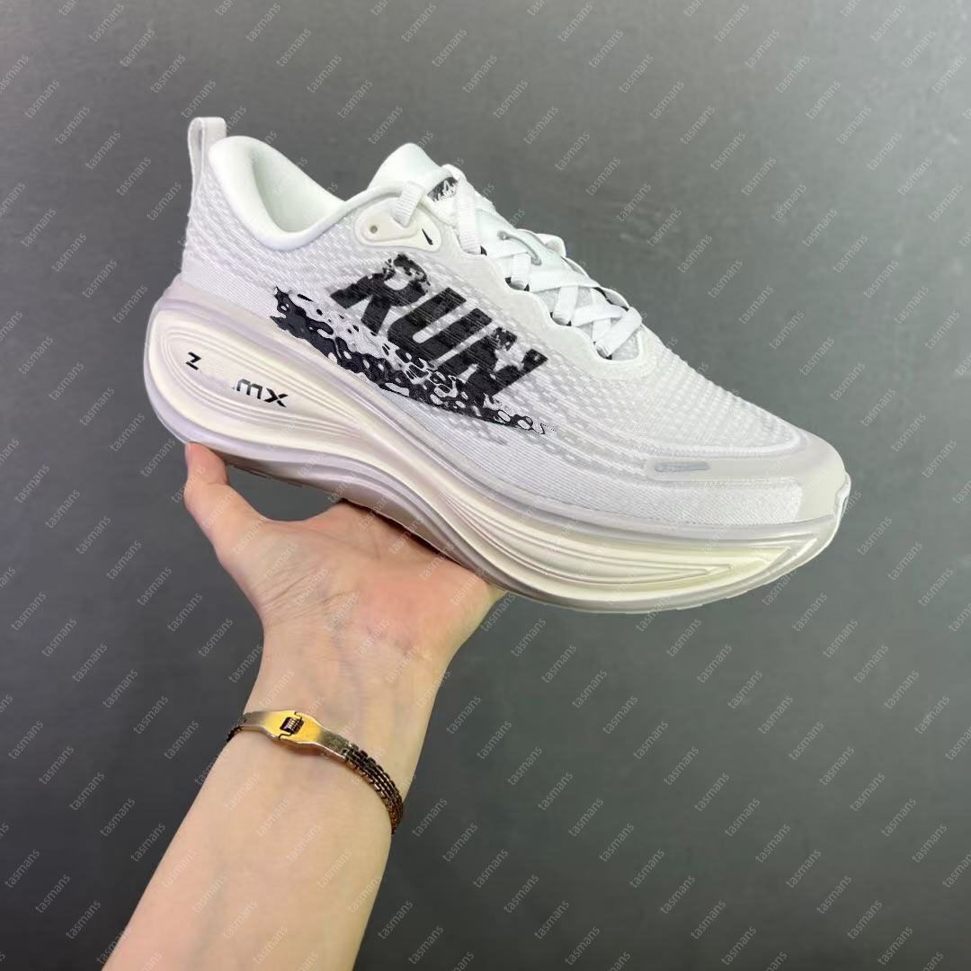 Vomeross 18 Plus running shoes Dasigner Structure 26 sneakers comfortable low-top long-distance short-distance running shoes men women Athleisure shoe Sizes 36- - 8 of 9