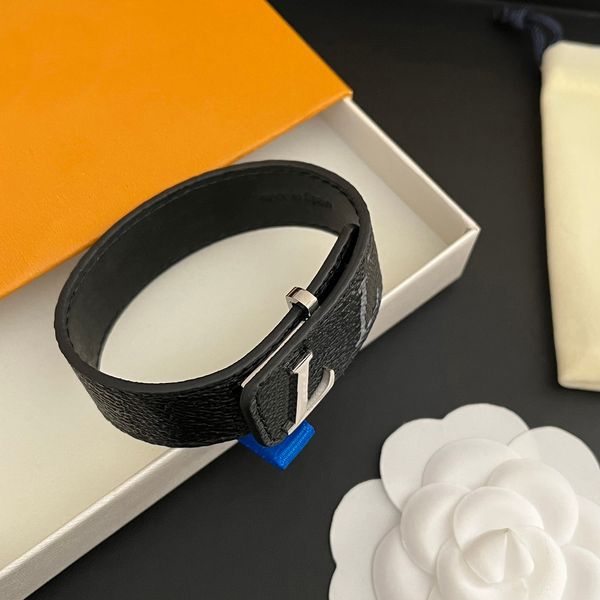 Luxury Men Leather Bracelet Bangle Black With Womens Birthday Gifts Bangle Hand Jewelry Christmas Fashion Style Gift Bracelet